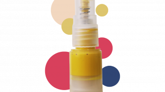 The Tinted Ultralight For Face ensures you a fresh, glowy and perfected complexion for the whole day! It is a multifunctional foundation, which enhances the skin, protects against UV rays and prevents signs of aging.